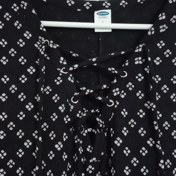 #218 Old Navy Black and White Women's V-Neck dress.  Size: Large - Picture 5 of 8